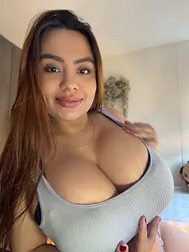 Snapshot of valeria2019hot chatting on 06/17/26, 11:23 valeria2019hot online show from 06/17/26, 11:23