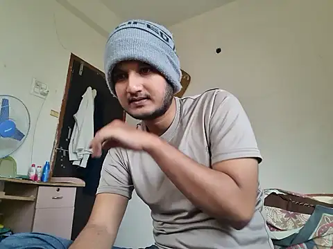 Jonrobinso online show from 12/01/25, 05:45