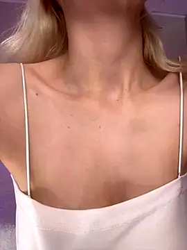 LoveLuna  online show from 11/09/25, 09:13