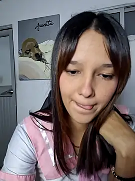 Snapshot of _Denis_sweet chatting on 12/19/24, 02:34  Denis sweet online show from 12/19/24, 02:34