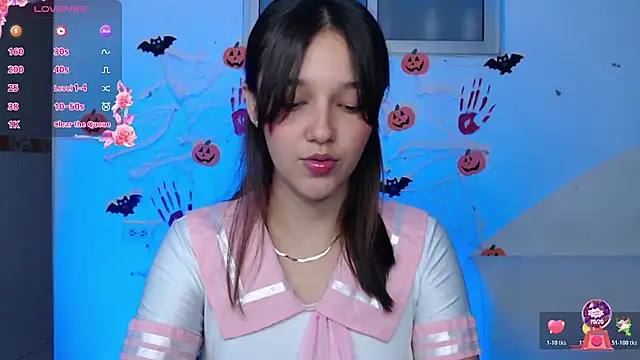 Snapshot of _Denis_sweet chatting on 10/31/25, 04:02  Denis sweet online show from 10/31/25, 04:02