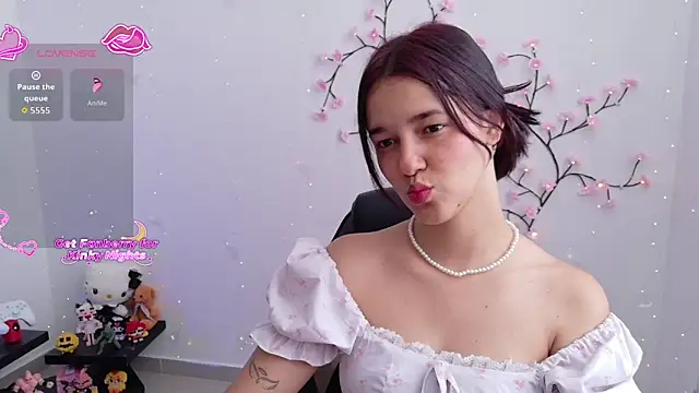 Snapshot of _Denis_sweet chatting on 05/17/26, 06:59 Denis sweet online show from 05/17/26, 06:59
