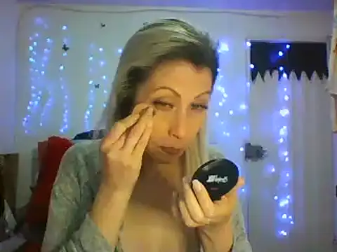 alixia81 online show from 03/21/25, 10:28