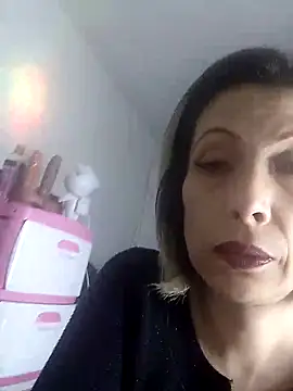 alixia81 online show from 09/09/25, 11:37