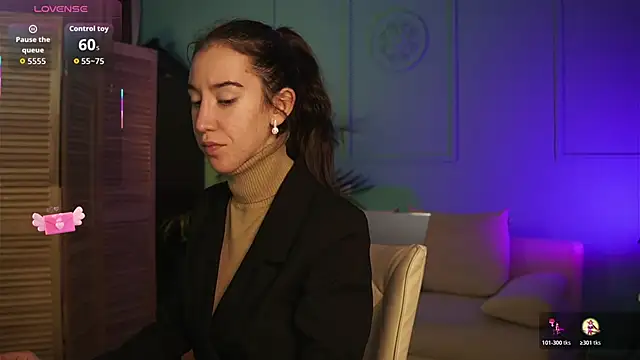 Belle Via online show from 11/14/25, 03:33