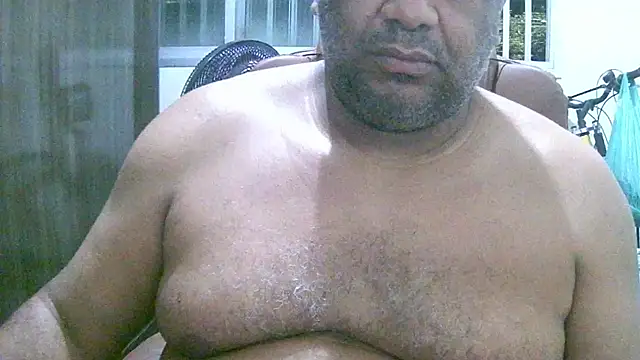 Snapshot of ulmo_br chatting on 09/13/25, 01:05 ulmo br online show from 09/13/25, 01:05