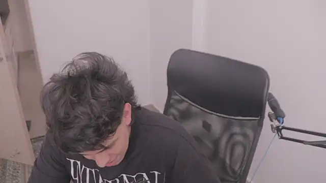 Tony Hoffa online show from 11/11/25, 06:19