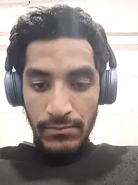 Snapshot of nskgenz chatting on 11/19/25, 07:36 nskgenz online show from 11/19/25, 07:36