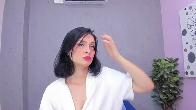 Tiffany mendez online show from 11/27/25, 12:18