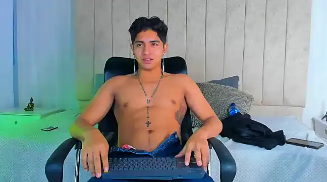 Muichiro tokito1 online show from 01/23/25, 03:48