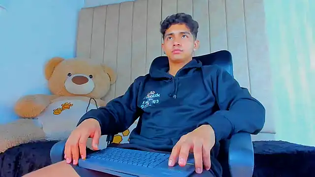 Muichiro tokito1 online show from 02/01/25, 04:24