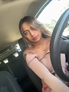 amanda-medrano1 online show from 09/23/25, 03:15