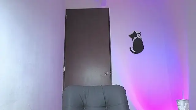 Saturno v online show from 10/24/25, 02:30