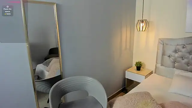 escarleth   online show from 03/31/26, 01:44