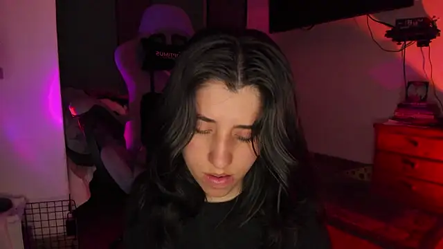 Bunnyy095 online show from 02/17/26, 03:58