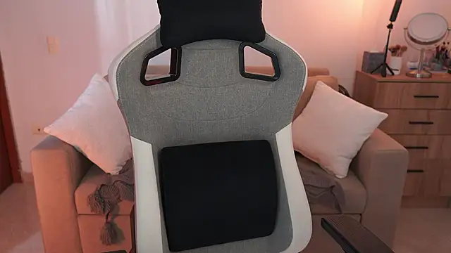 anyacutex online show from 02/04/26, 09:20