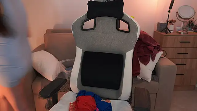 anyacutex online show from 02/08/26, 06:44