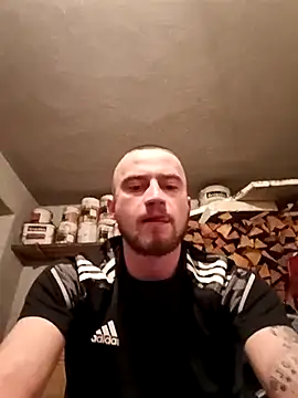 wariacik0024 online show from 02/24/26, 02:53