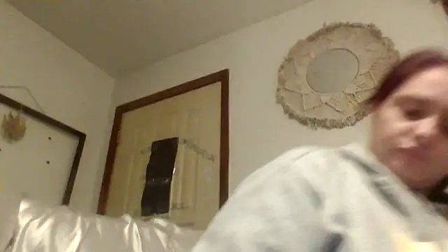 lilbishmiss online show from 11/10/25, 12:15