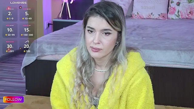 Sarah-Hart online show from 02/17/25, 07:04