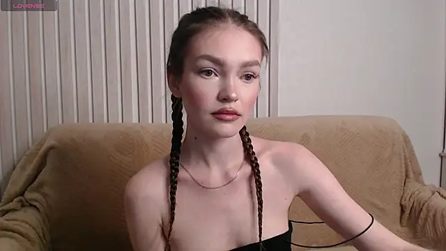 stellapayne1 online show from 09/12/25, 11:37