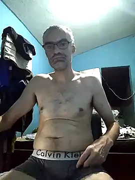 Snapshot of hugosafado333 chatting on 01/08/25, 02:25 hugosafado333 online show from 01/08/25, 02:25