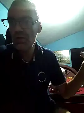 Snapshot of hugosafado333 chatting on 03/22/25, 05:39 hugosafado333 online show from 03/22/25, 05:39