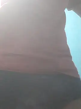 Snapshot of hugosafado333 chatting on 10/19/25, 09:37 hugosafado333 online show from 10/19/25, 09:37