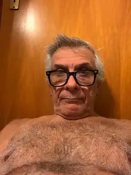 4n4l1zz4m1 online show from 01/18/26, 12:58