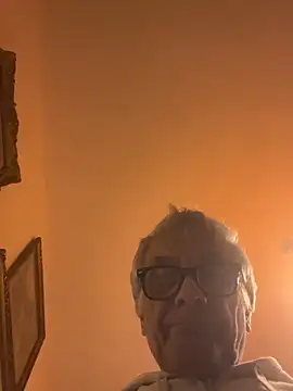 4n4l1zz4m1 online show from 01/18/26, 10:13