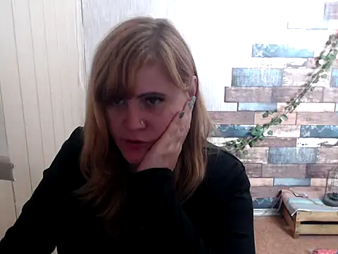 DaniellaKiss online show from 10/06/25, 08:39