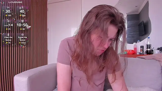 jessica tenderly online show from 10/22/25, 03:45