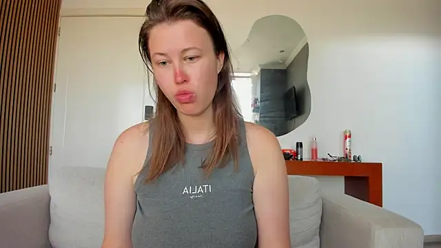 jessica tenderly online show from 12/03/25, 03:21