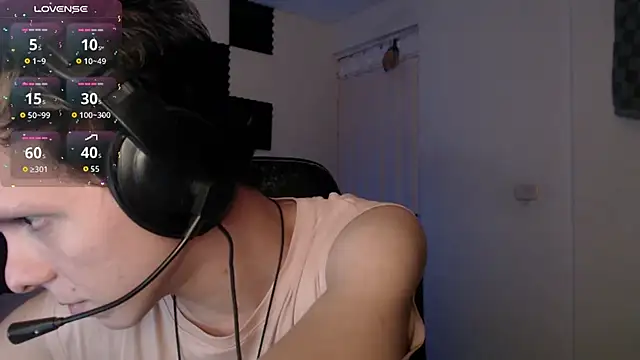 bryamado69 online show from 10/21/25, 01:28