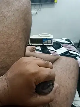 Gururonny07 online show from 01/13/26, 01:33