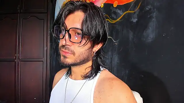 Ackerman Eren  online show from 11/01/25, 03:14