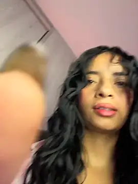 Laura fernandezII online show from 12/22/25, 03:09