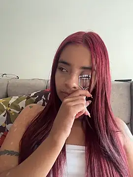 Laura fernandezII online show from 01/05/26, 08:34