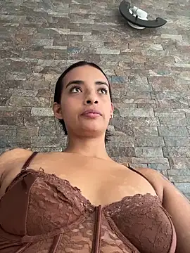 Laura fernandezII online show from 02/16/26, 08:27