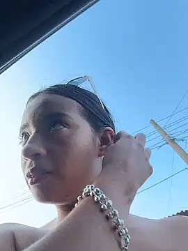 Laura fernandezII online show from 03/07/26, 10:07