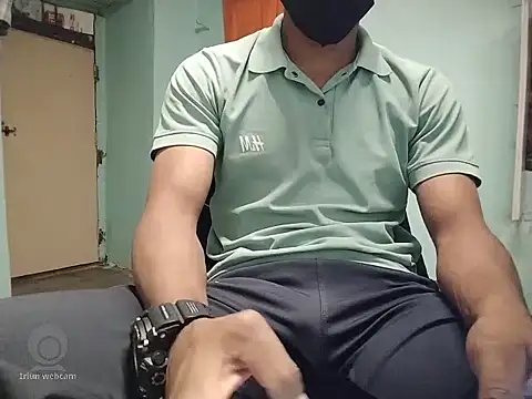 Snapshot of vicky0805 chatting on 01/03/25, 08:54 vicky0805 online show from 01/03/25, 08:54