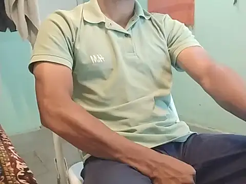 Snapshot of vicky0805 chatting on 03/09/25, 03:54 vicky0805 online show from 03/09/25, 03:54