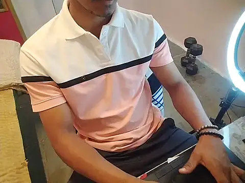 Snapshot of vicky0805 chatting on 09/28/25, 08:31 vicky0805 online show from 09/28/25, 08:31