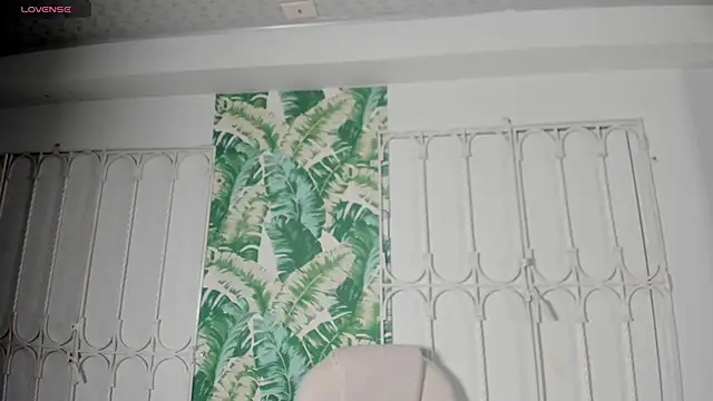  sharlotte777 online show from 04/17/26, 02:09