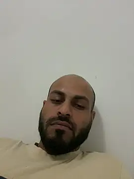 Snapshot of islandvybee55 chatting on 02/23/25, 03:13 islandvybee55 online show from 02/23/25, 03:13