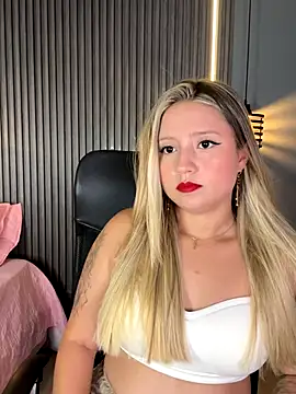 MiaPetit  online show from 09/13/25, 11:37