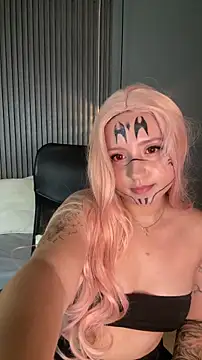 MiaPetit  online show from 11/01/25, 04:14