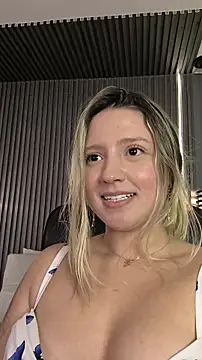 MiaPetit  online show from 12/03/25, 08:18