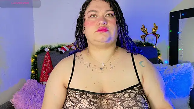 lunitaa0 online show from 11/23/25, 07:46