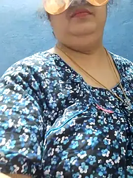 tamilthanushri online show from 02/15/25, 02:37